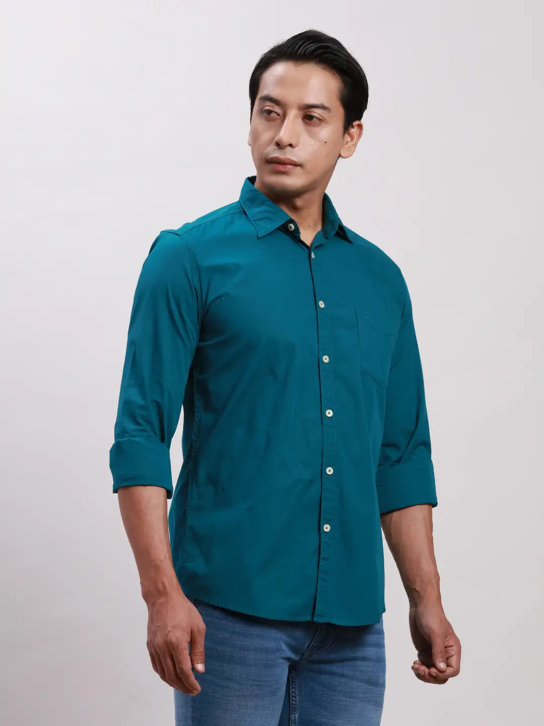 Parx Men White Slim Fit Solid Cotton Full Sleeve Cut Away Shirt