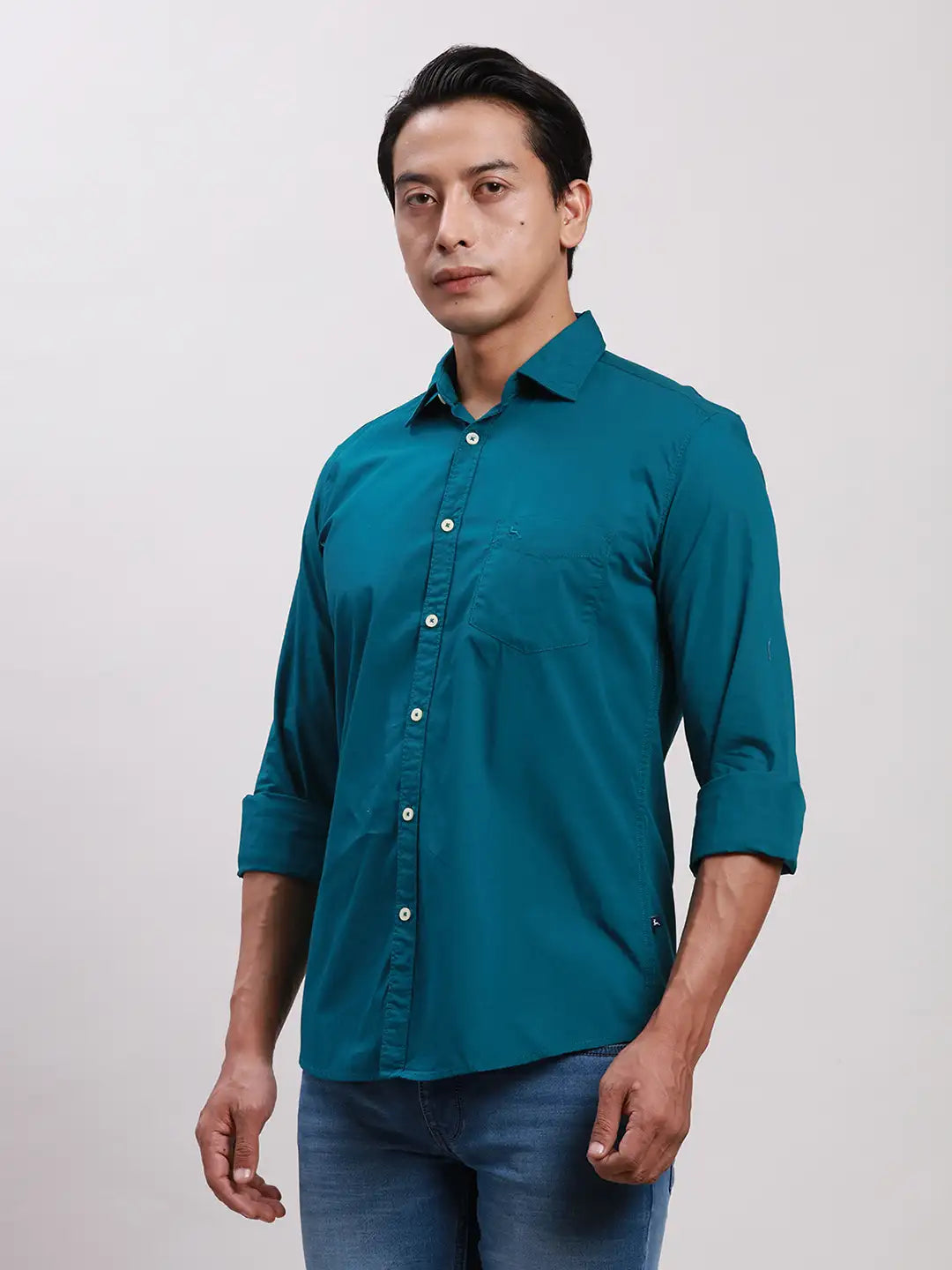 Parx Men White Slim Fit Solid Cotton Full Sleeve Cut Away Shirt