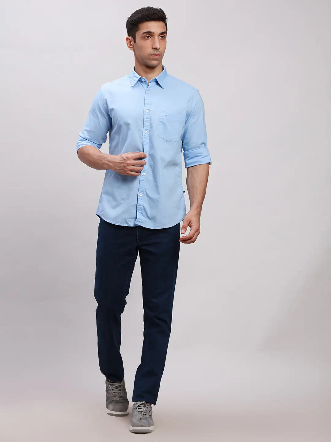 Parx Men Beige Tapered Fit Solid Cotton Spandex Trouser