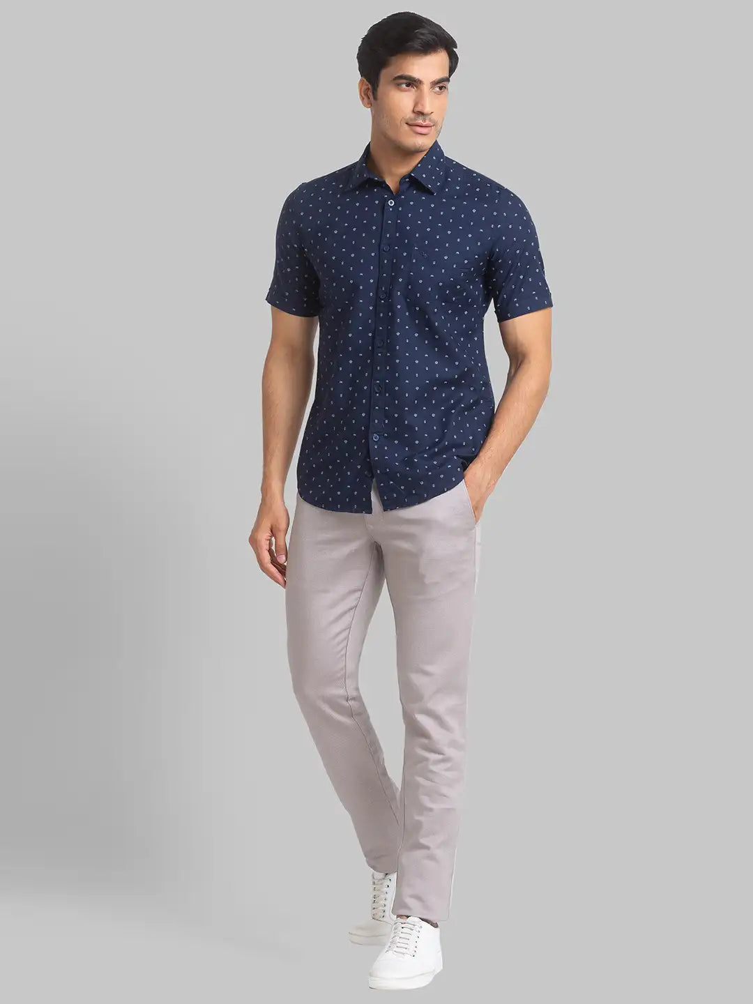 Parx Men Blue Solid Slim Fit Cotton Half Sleeve Shirts