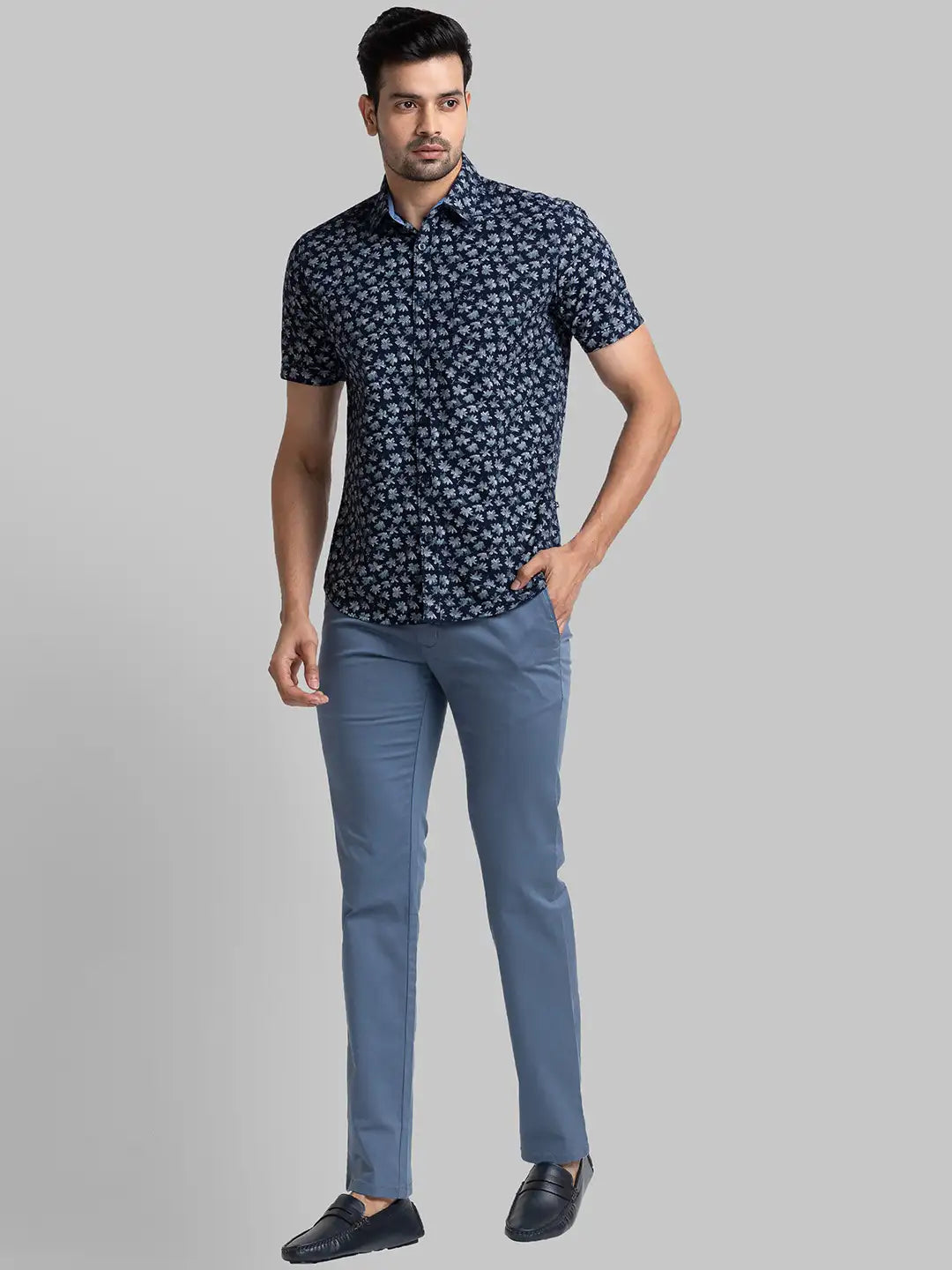 parx Men Grey Yarn Dyed Low Rise Tapered Fit Cotton Blend Trousers
