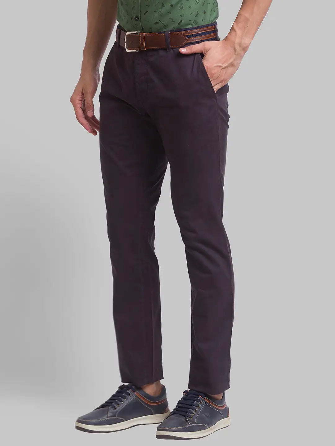 Men Regular Fit Blue Chinos
