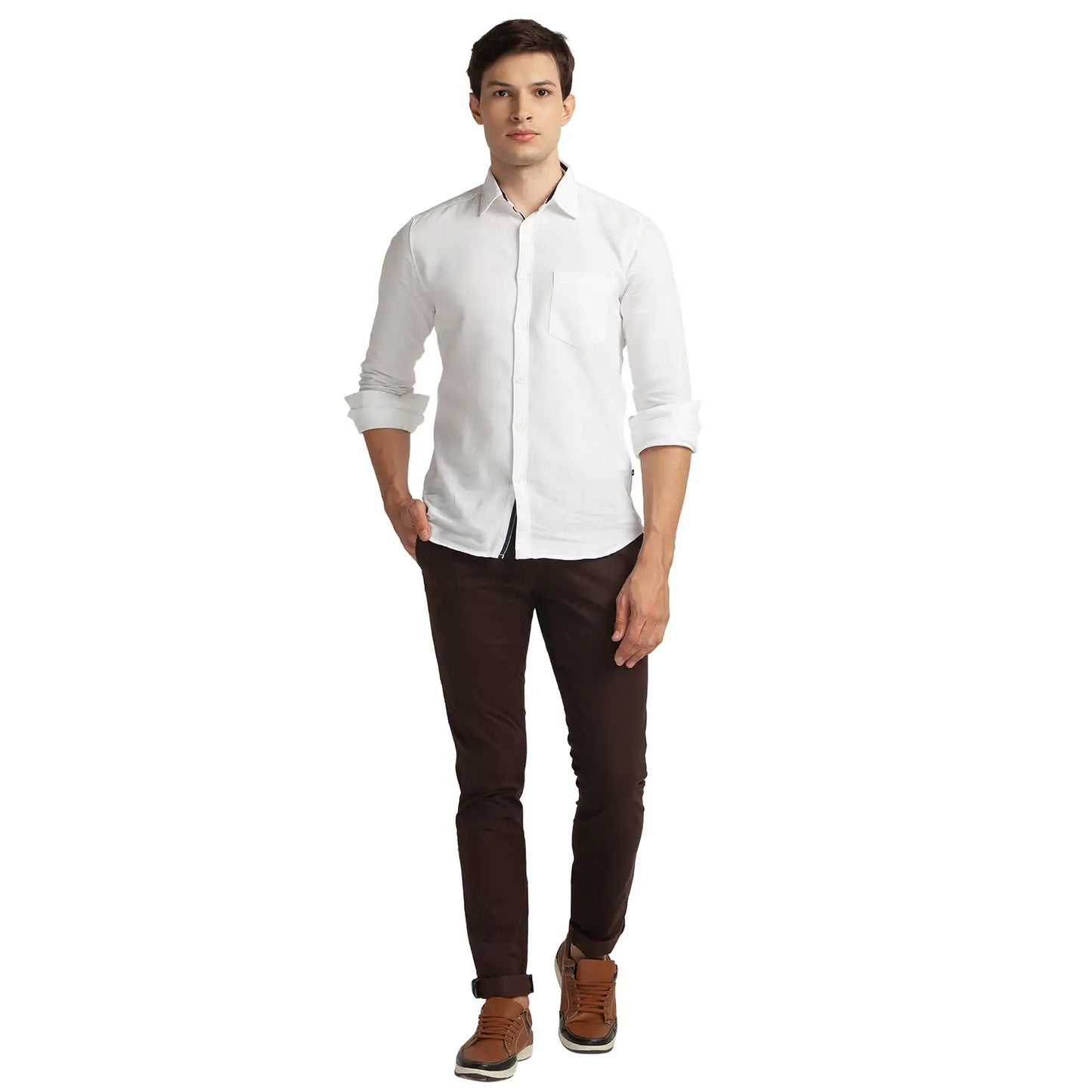 Men Slim Fit Light Fawn Chinos