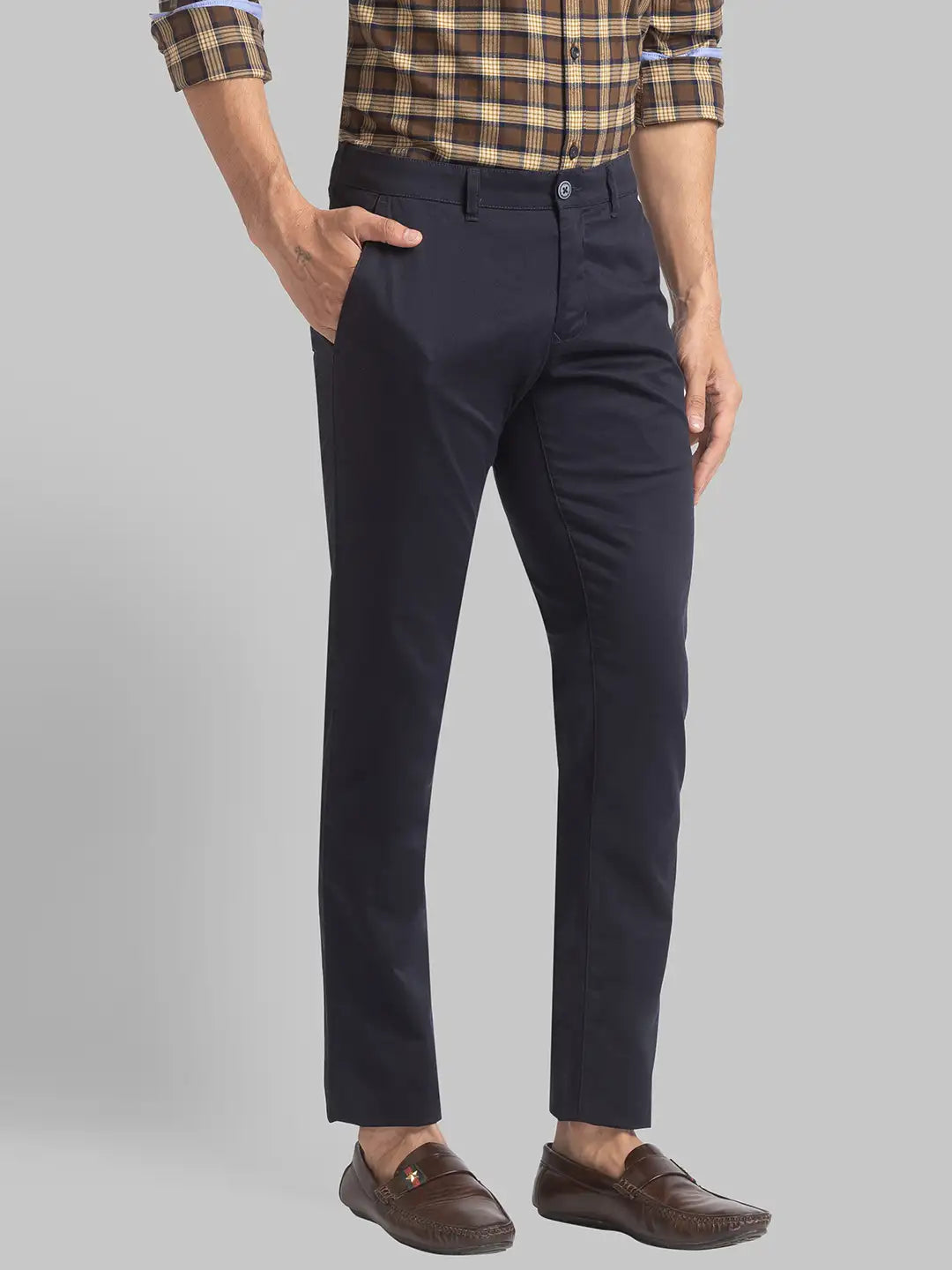 Men Tapered Fit Light Fawn Trouser