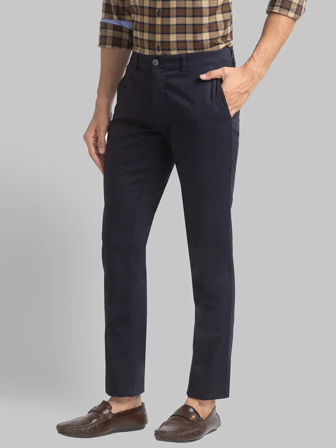Men Tapered Fit Light Fawn Trouser