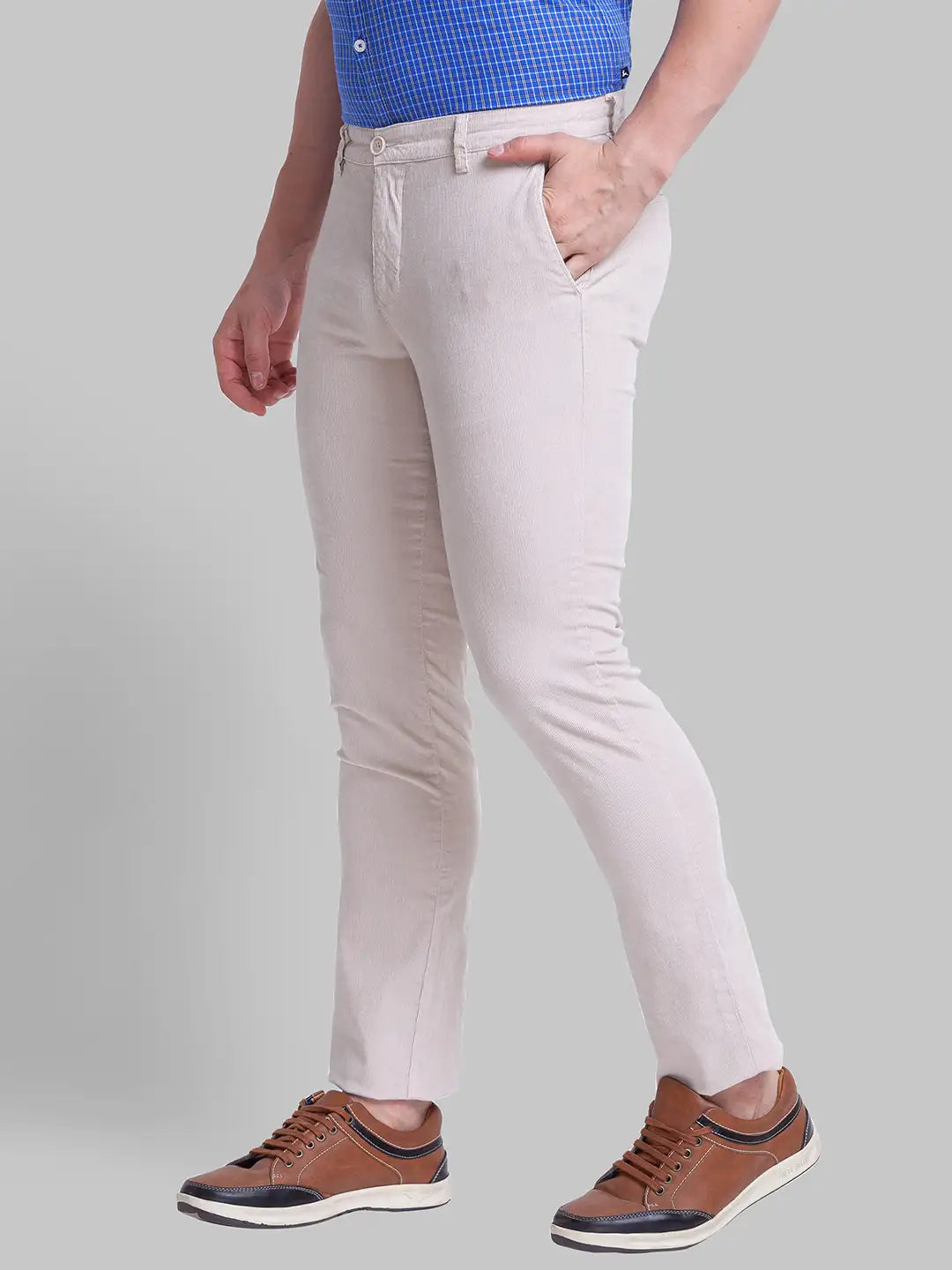 Men Tapered Fit Khaki Trouser