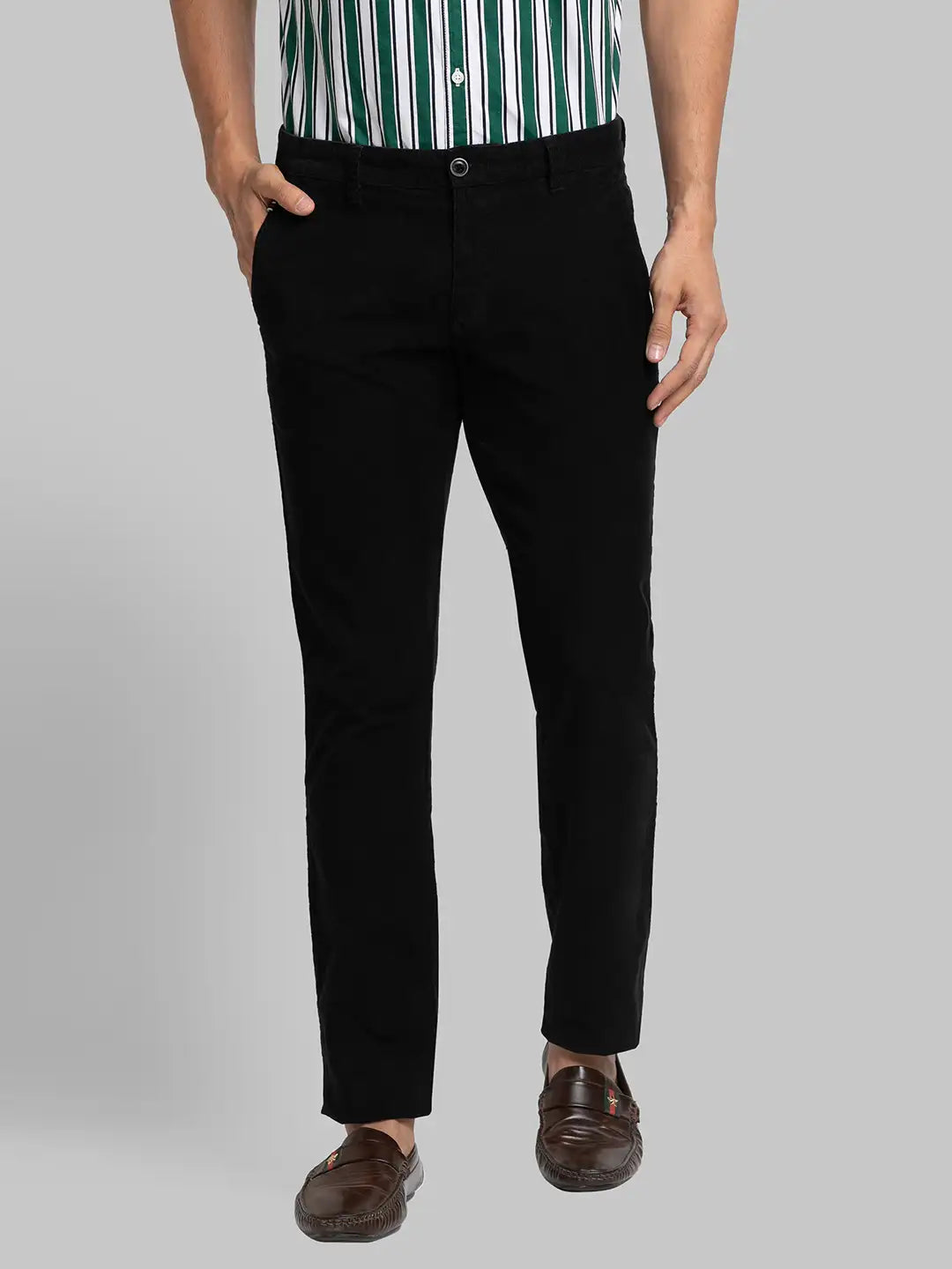 Men Tapered Fit Green Trouser