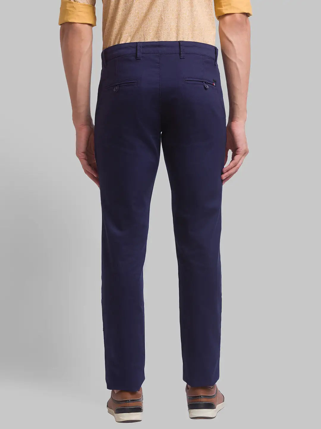 Men Tapered Fit Green Trouser