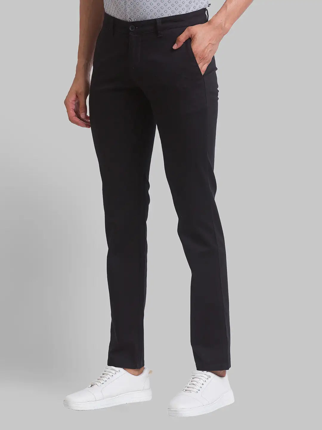 Men Tapered Fit Khaki Chinos & Trouser