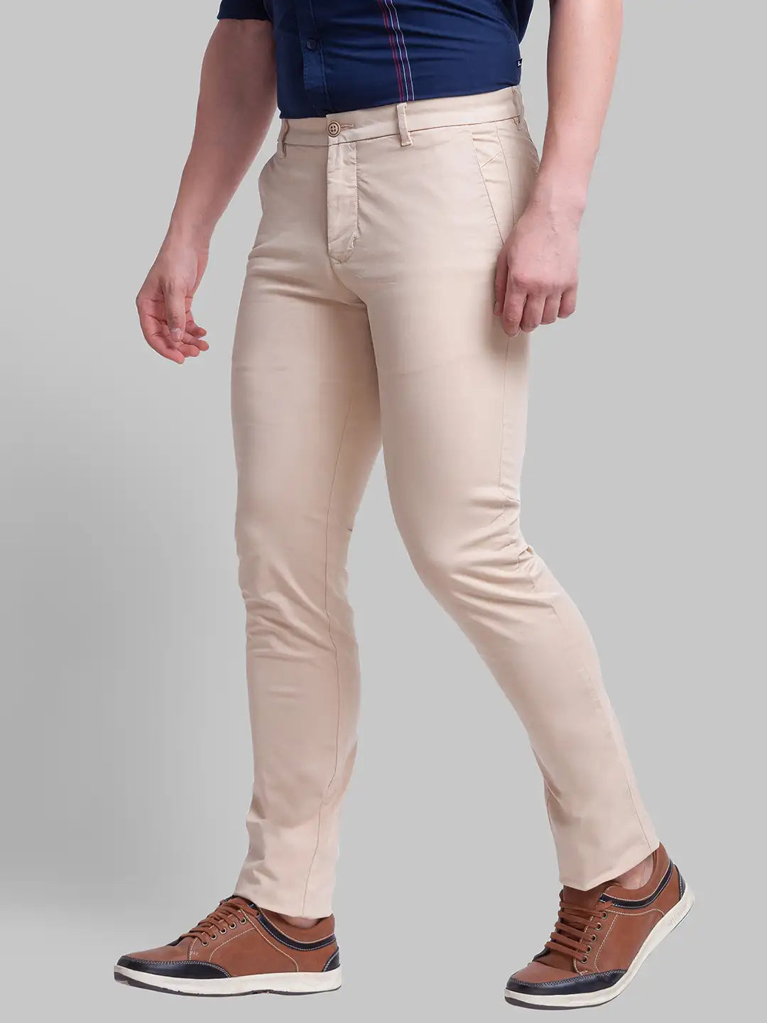 Men Tapered Fit Green Trouser