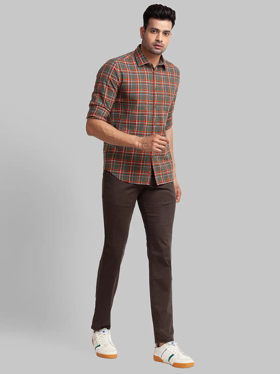 Men Tapered Fit Blue Chinos & Trouser