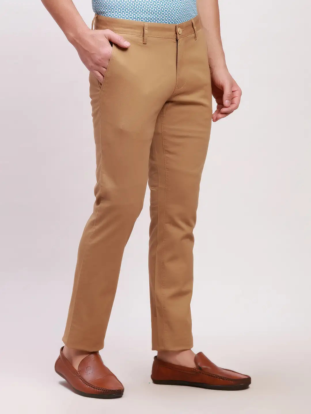 Parx Men Black Solid Lrt Fit Cotton Blend Trousers