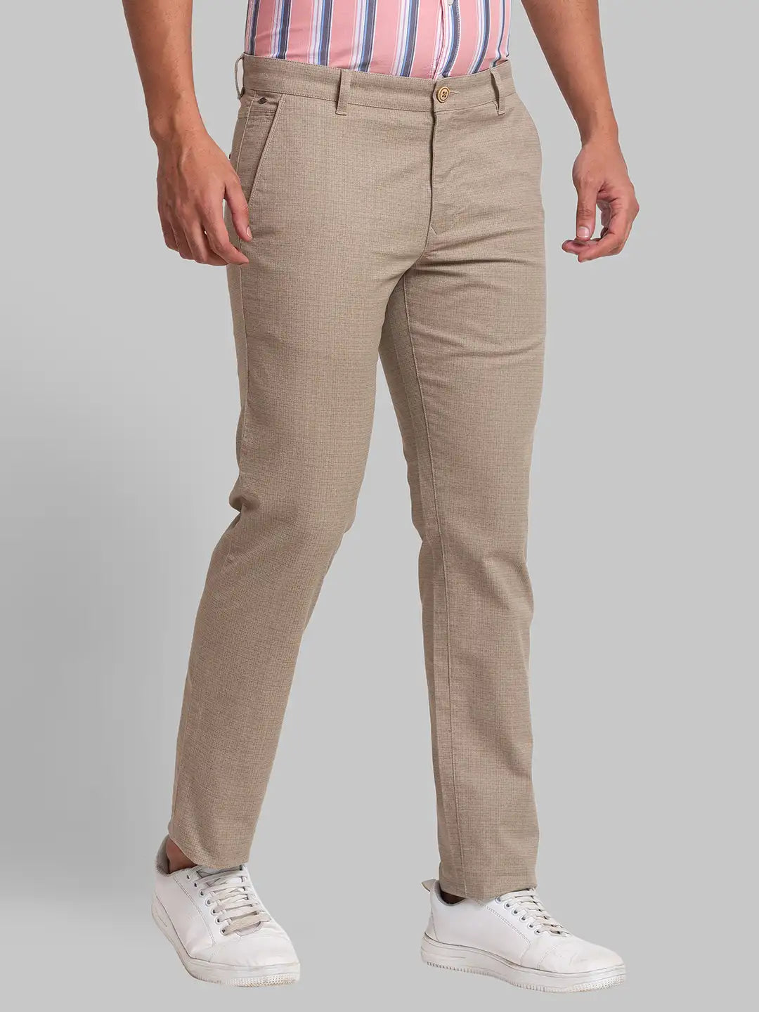 Men Tapered Fit Green Trouser