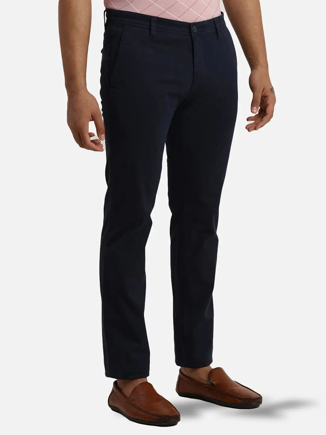 Men Low Rise Tapered Fit Grey Trouser
