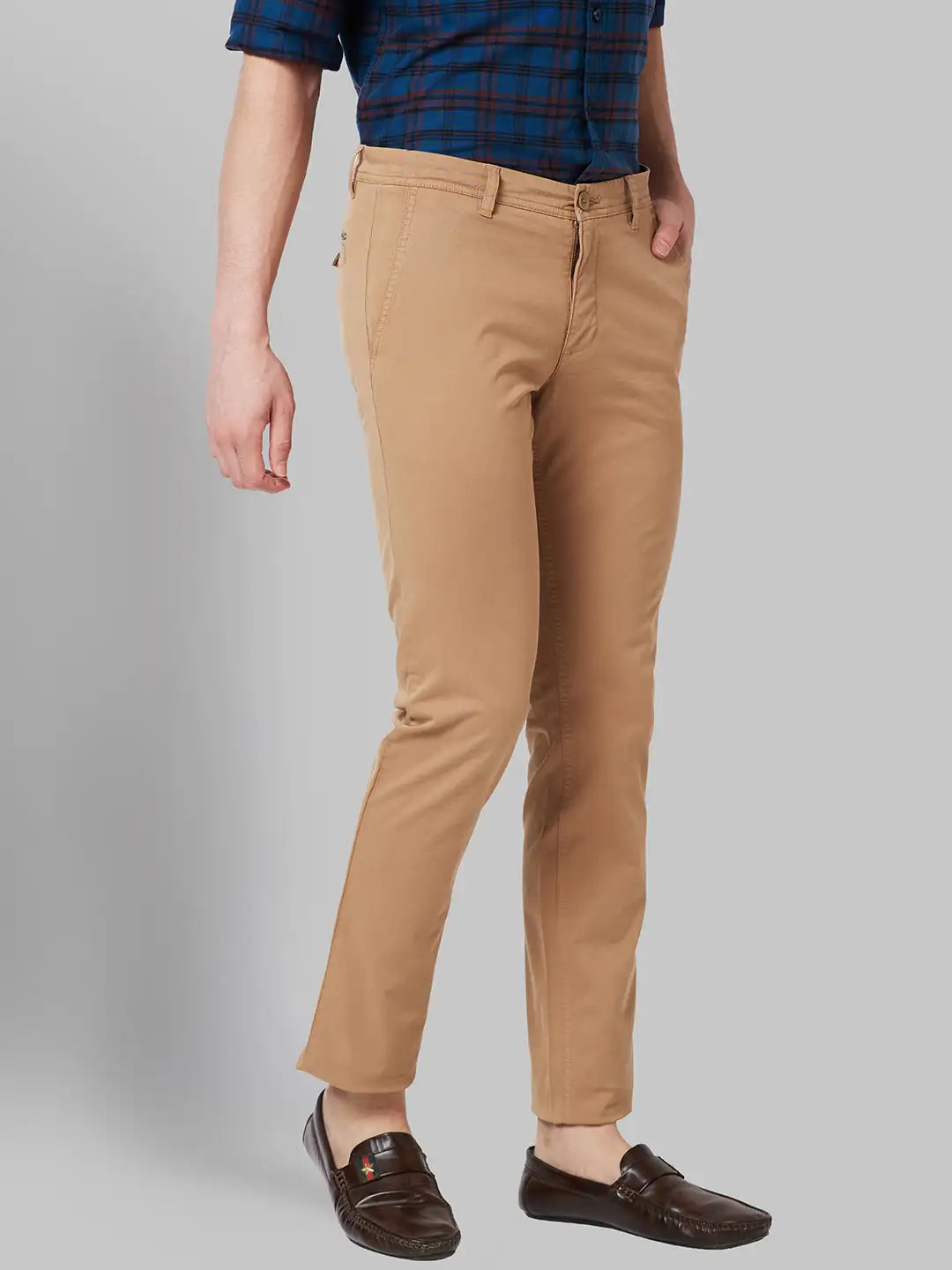Men Low Rise Tapered Fit Beige Trouser