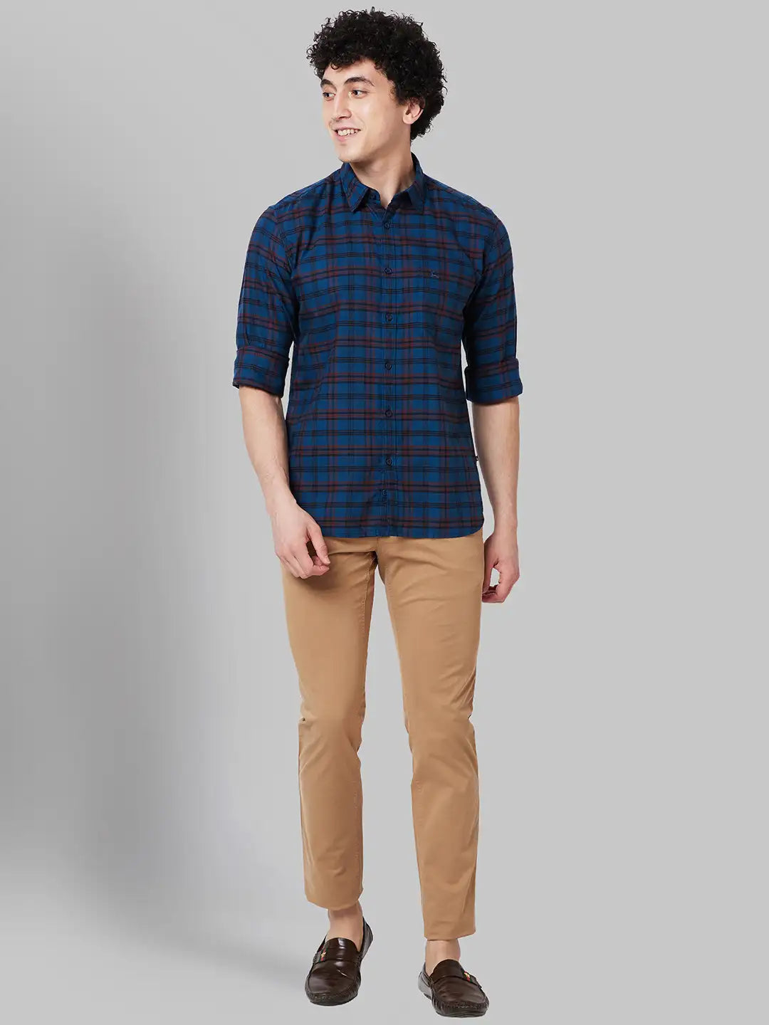 Men Low Rise Tapered Fit Beige Trouser