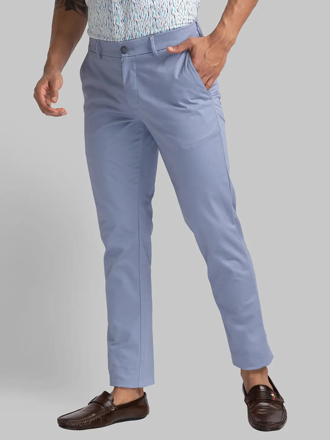 Men Green Lrt Fit Solid Cotton Blend Trouser