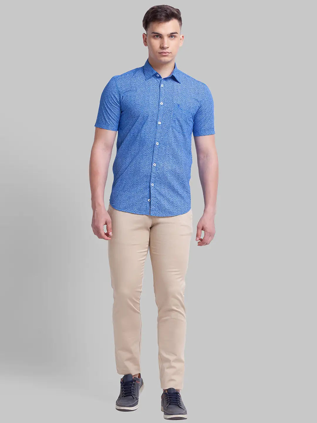 Men Tapered Fit Blue Chinos
