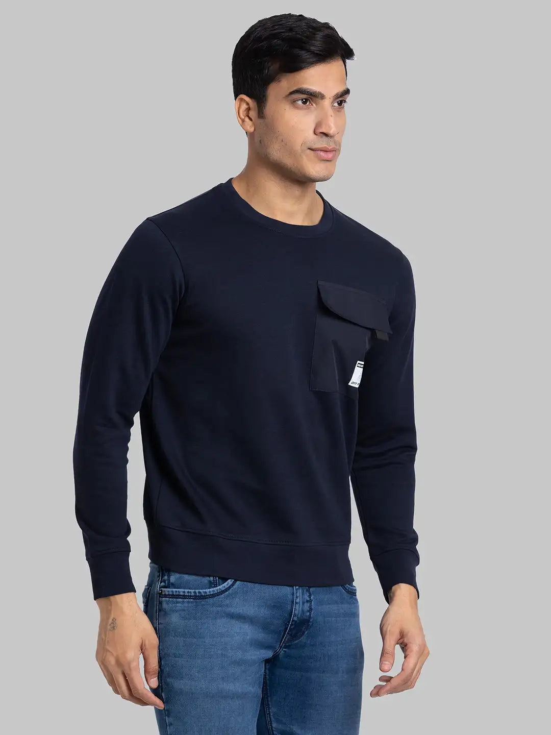 Men Green Regular Fit Solid Cotton Blend Sweatshirts