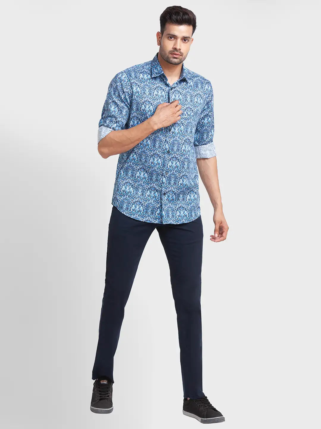 Men Blue Tailored Fit Print Cotton Full Sleeve Shirts
