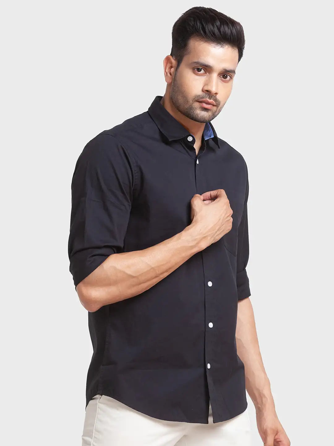 Men Black Tailored Fit Solid Cotton Full Sleeve Shirts