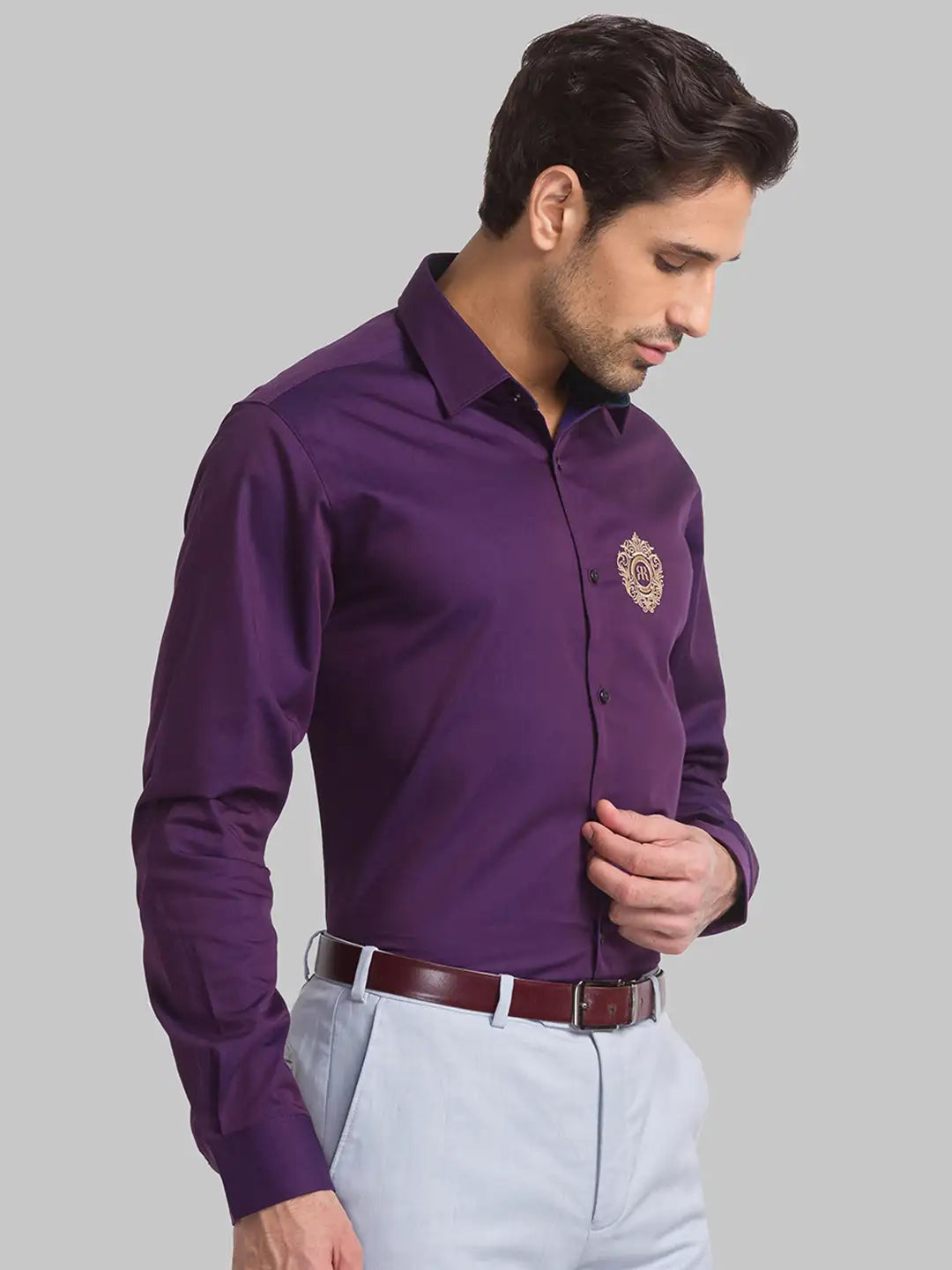 Men Violet Slim Fit Solid Cotton Shirts
