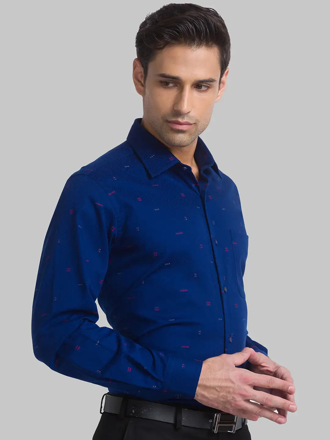 Raymond Men Blue Structure Contemporary Fit Cotton Shirts