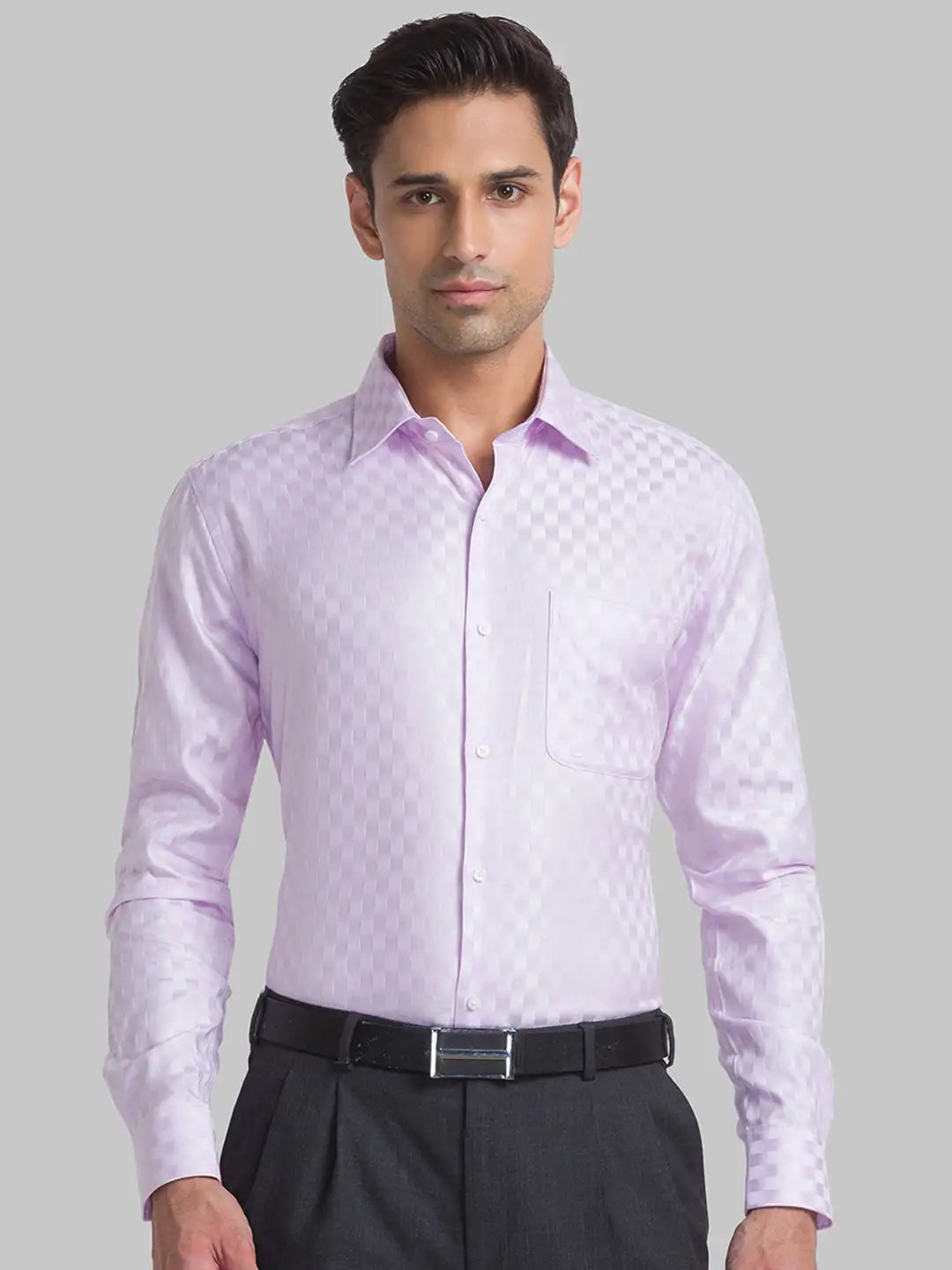 Men Red Contemporary Fit Structure Cotton Blend Cutaway Collar Shirts