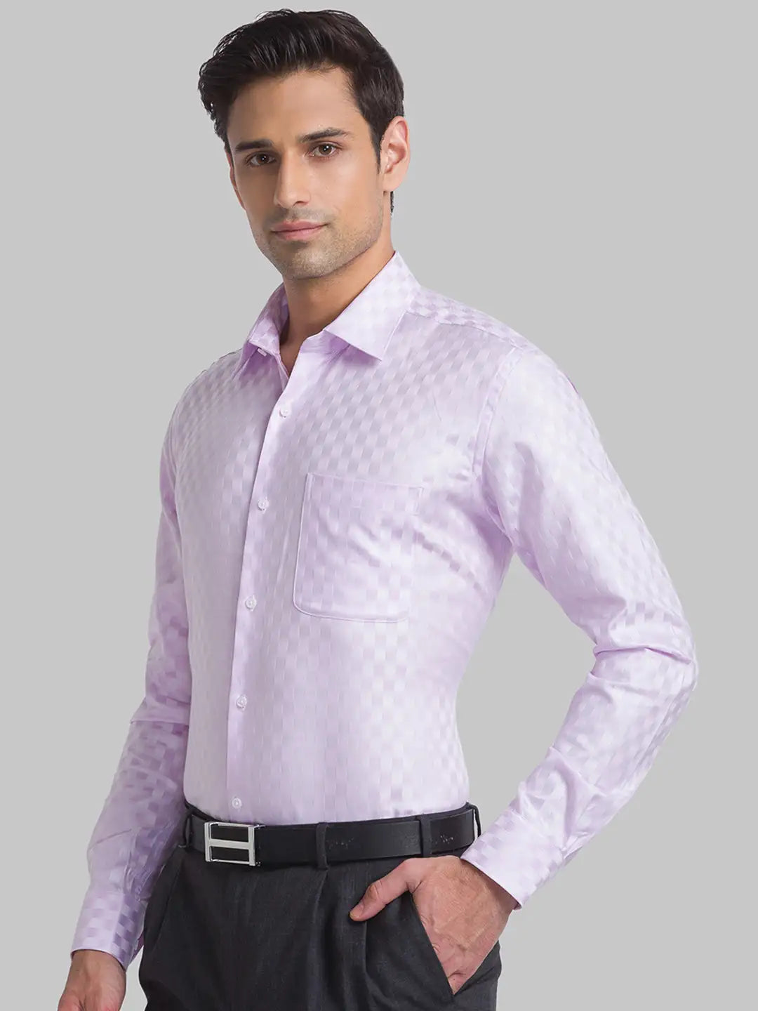 Men Red Contemporary Fit Structure Cotton Blend Cutaway Collar Shirts