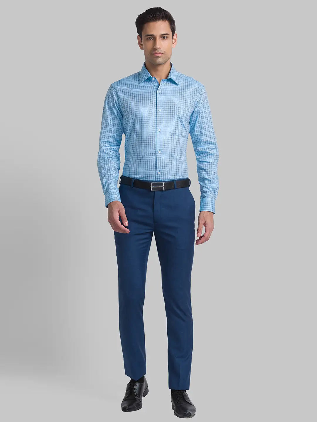 Men Blue Contemporary Fit Checks Polyester Blend Trouser