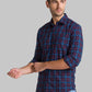 Men Blue Slim Fit Checks Cotton Blend Full Sleeve Shirts