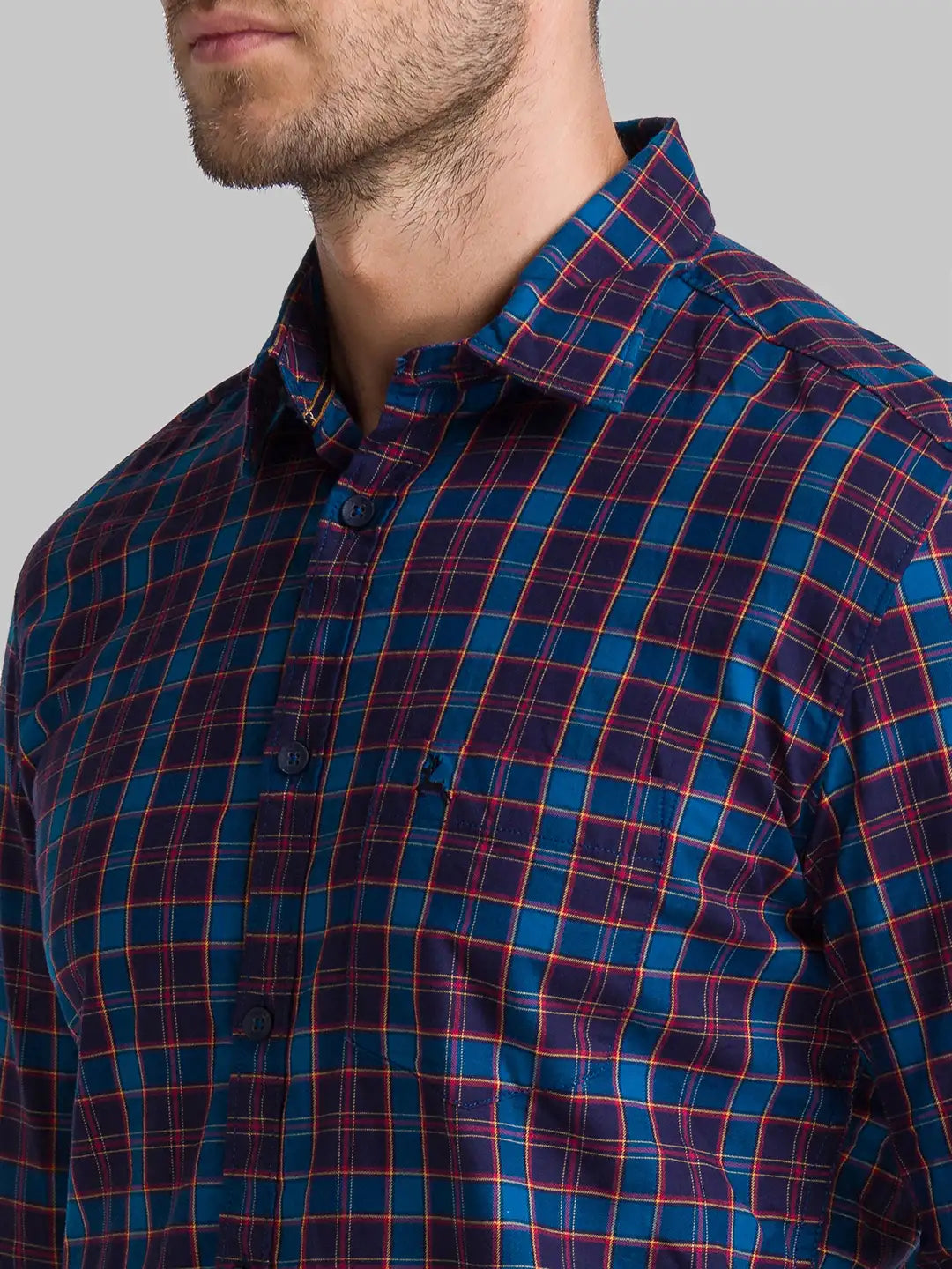 Men Blue Slim Fit Checks Cotton Blend Full Sleeve Shirts