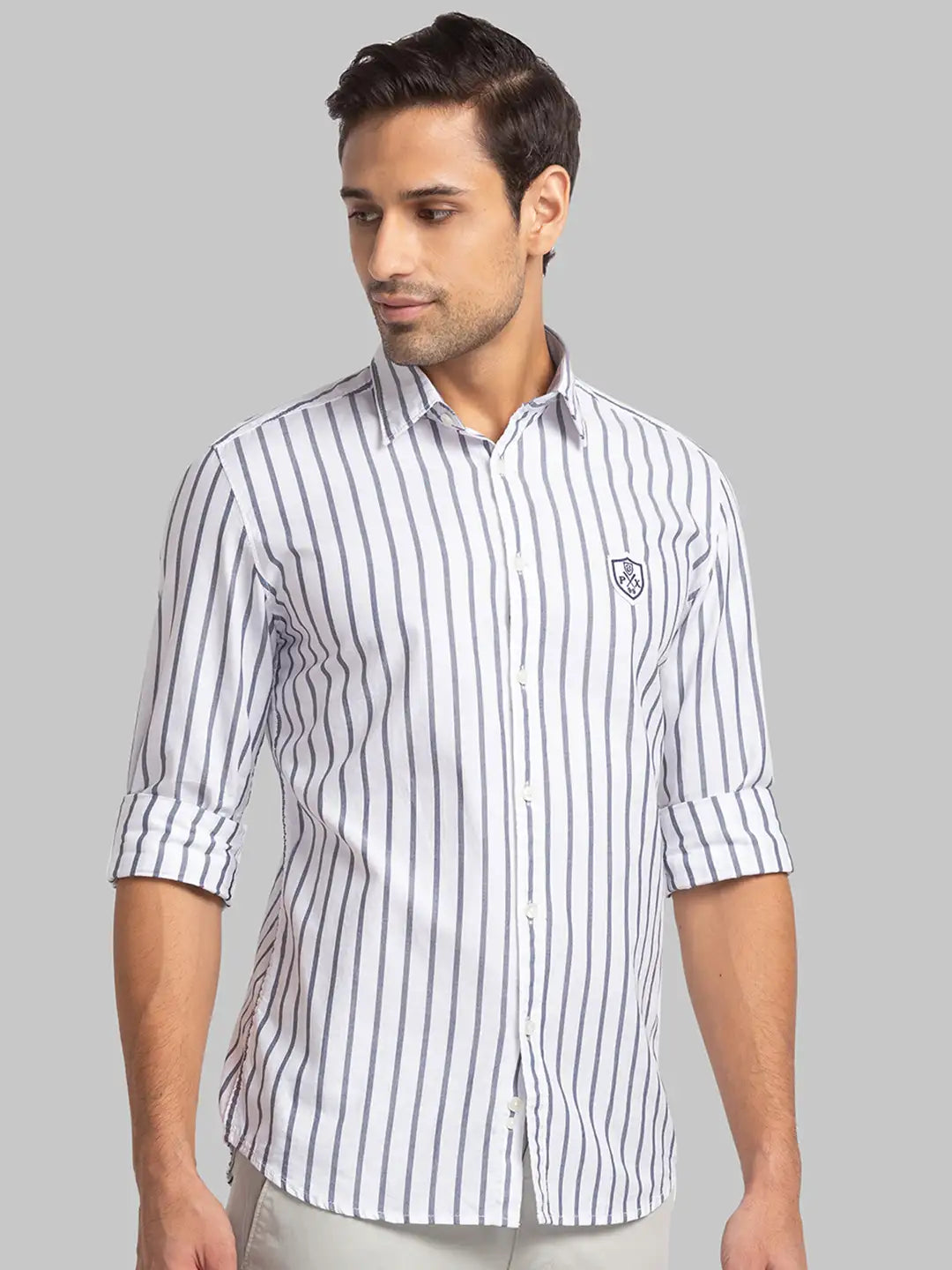 Men White Slim Fit Checks Cotton Full Sleeve Shirts