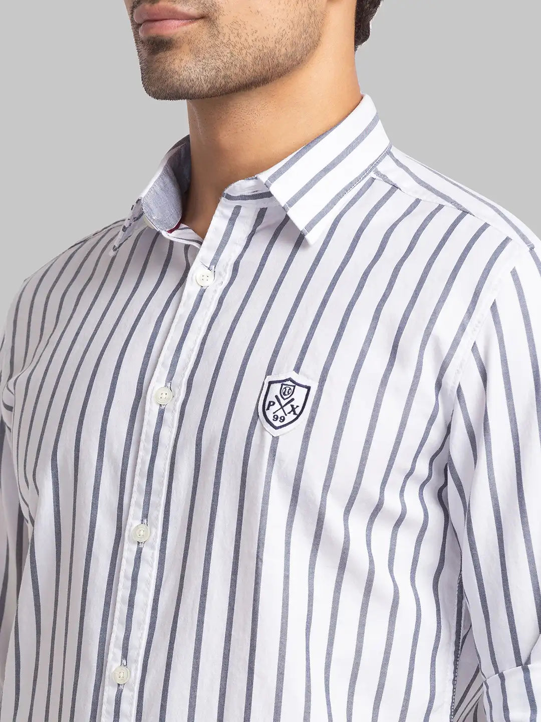 Men White Slim Fit Checks Cotton Full Sleeve Shirts