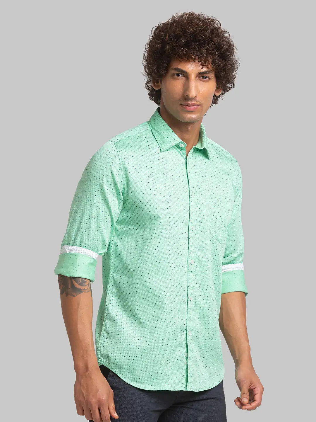 Parx Men Green Print Slim Fit Cotton Full Sleeve Cutaway Collar Shirt
