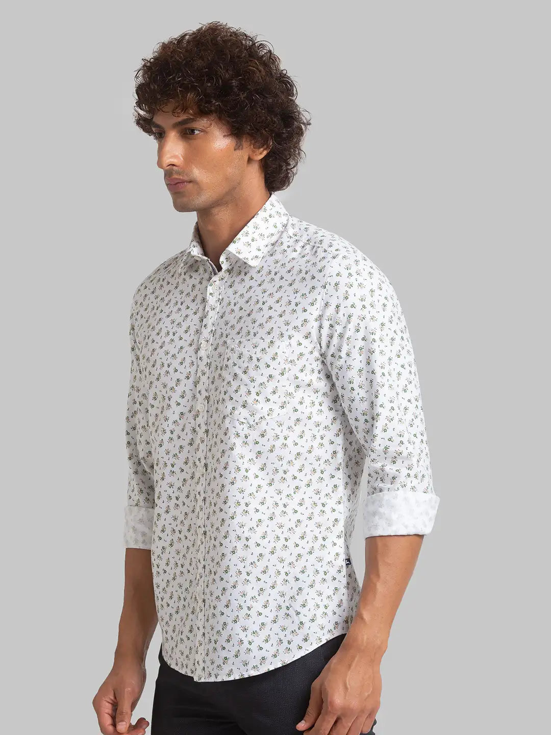 Men White Slim Fit Print Cotton Full Sleeve Shirts